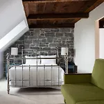 Hotel Champlain