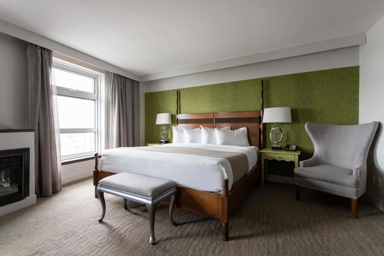 Champlain Hotel