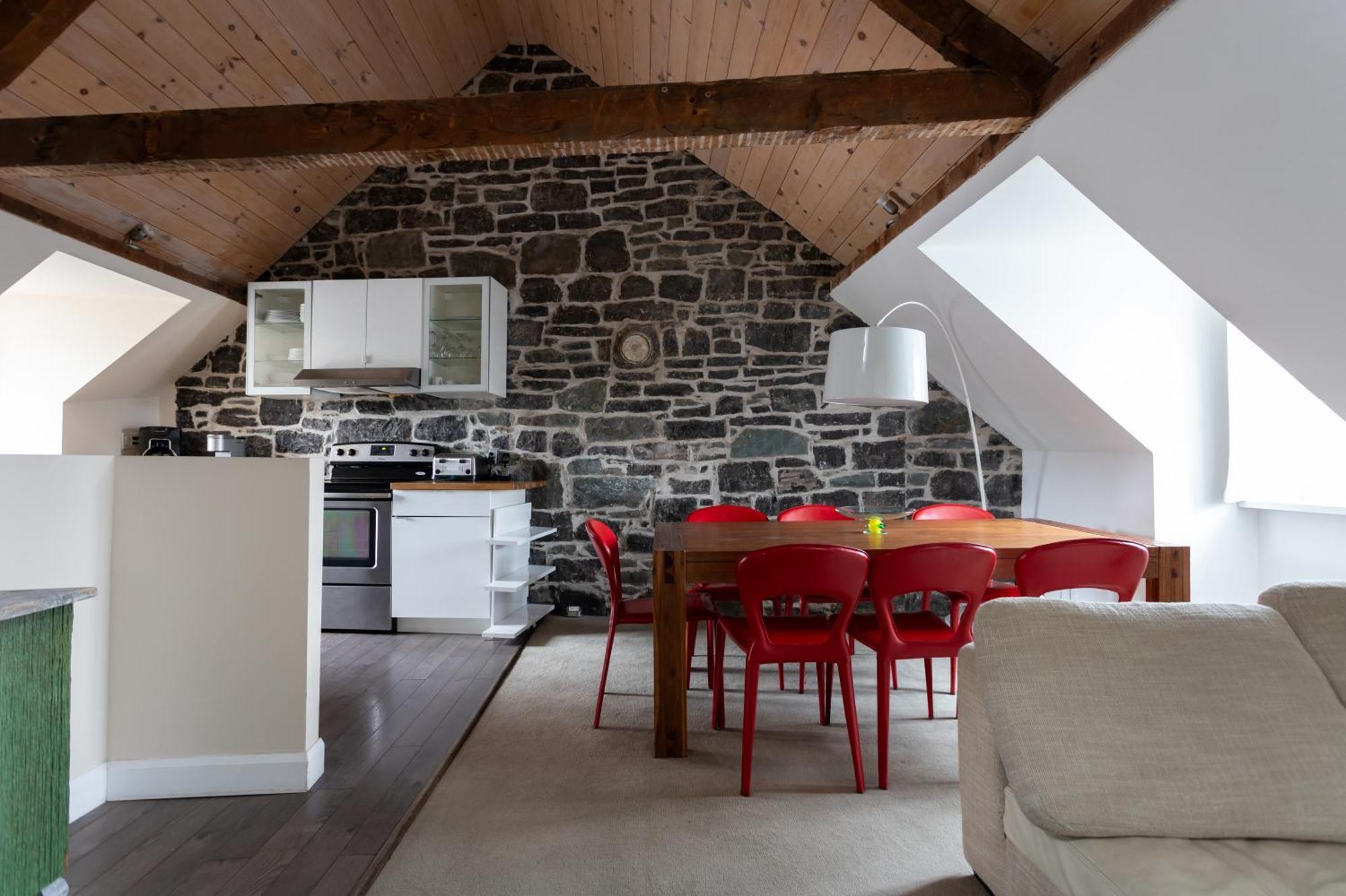 Champlain Hotel 3*