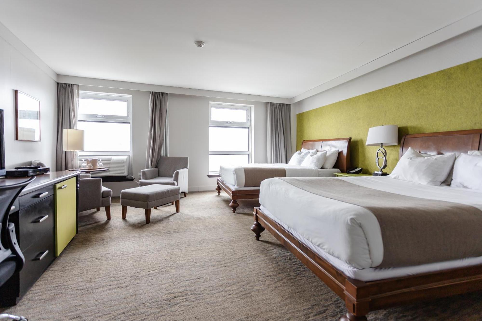 Champlain Hotel 3*