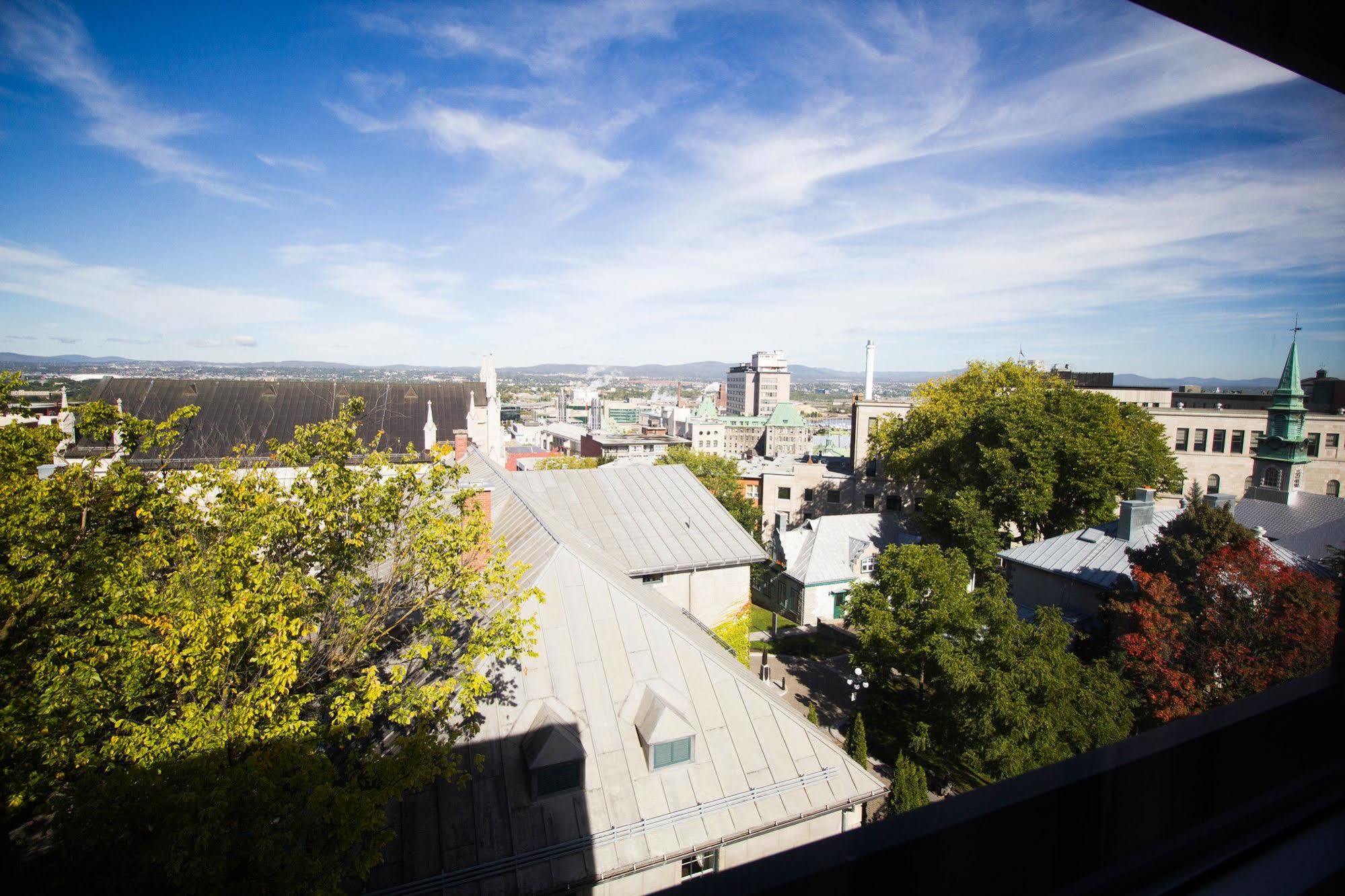 Hotel Champlain